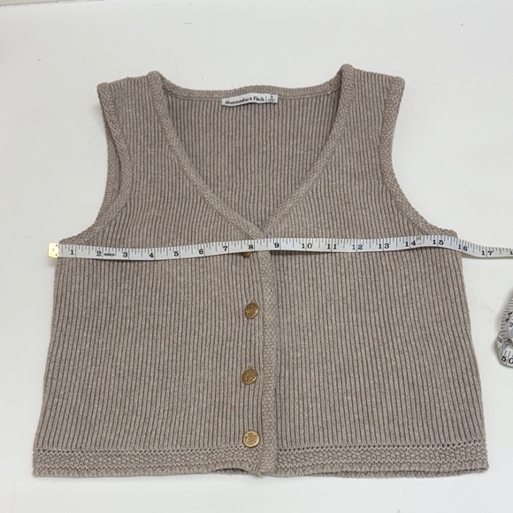 Abercrombie And Fitch Small Sweater-vest - Picture 4 of 5